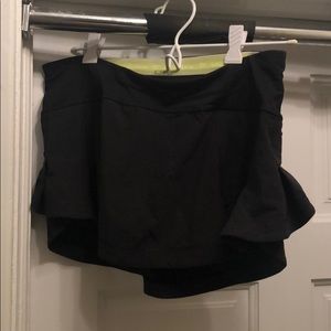 Black lululemon skirt